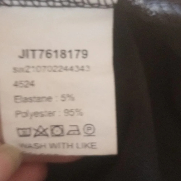 Shein pants size medium. ( Box B) - Picture 6 of 6